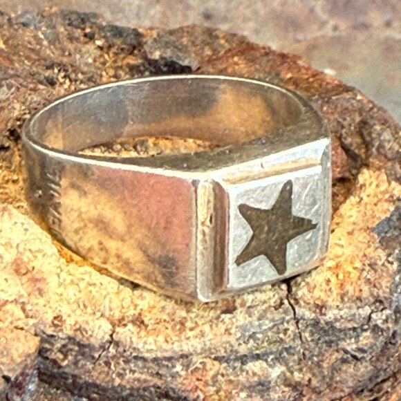 Vintage 900 Silver & Star Signet Ring Size 7 - Picture 2 of 7